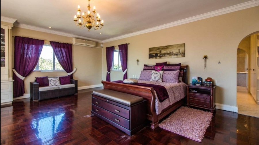6 Bedroom Property for Sale in Dawncliffe KwaZulu-Natal