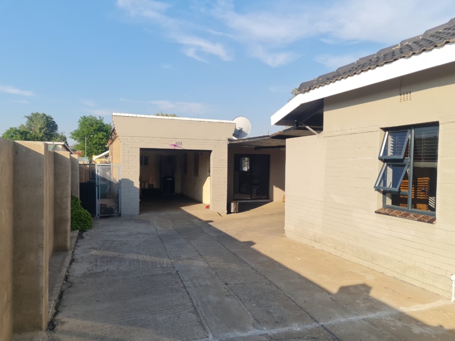 3 Bedroom Property for Sale in Dundee KwaZulu-Natal