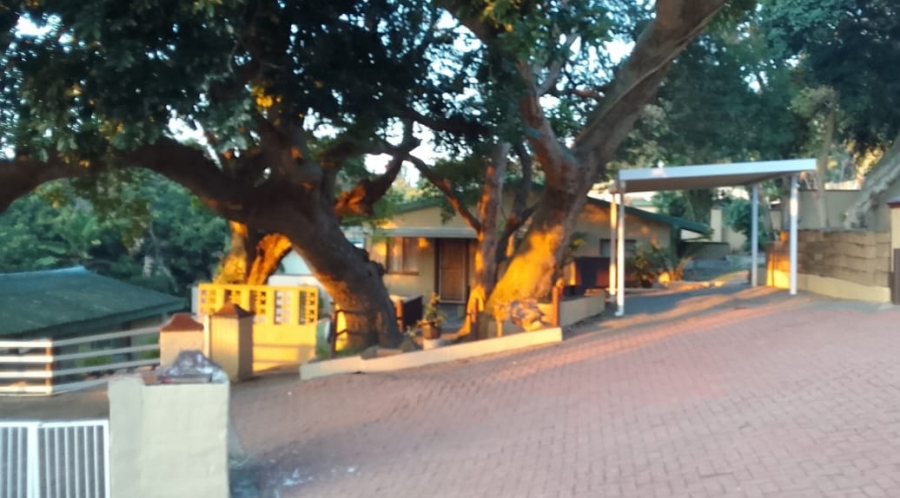 5 Bedroom Property for Sale in Pennington KwaZulu-Natal