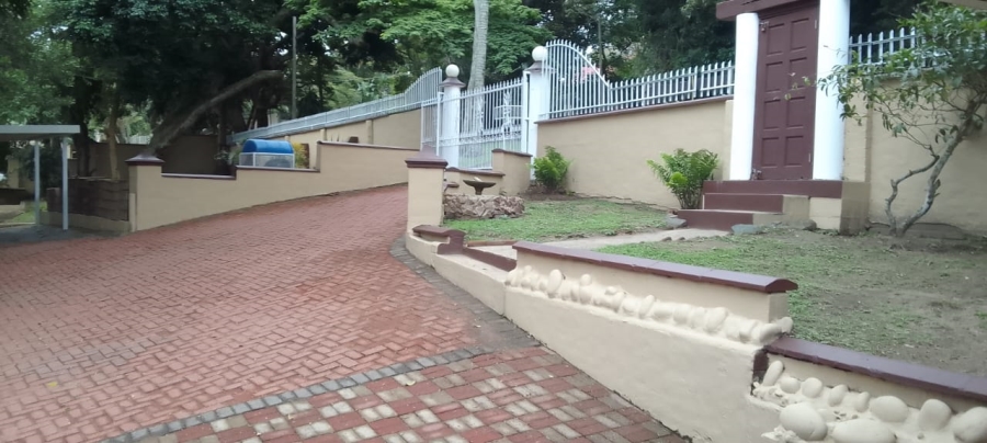 5 Bedroom Property for Sale in Pennington KwaZulu-Natal