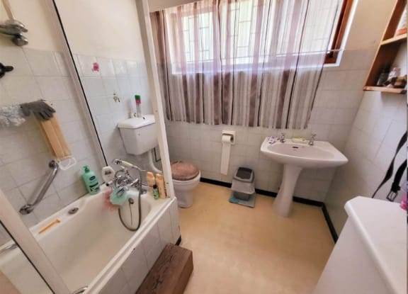 5 Bedroom Property for Sale in Pennington KwaZulu-Natal