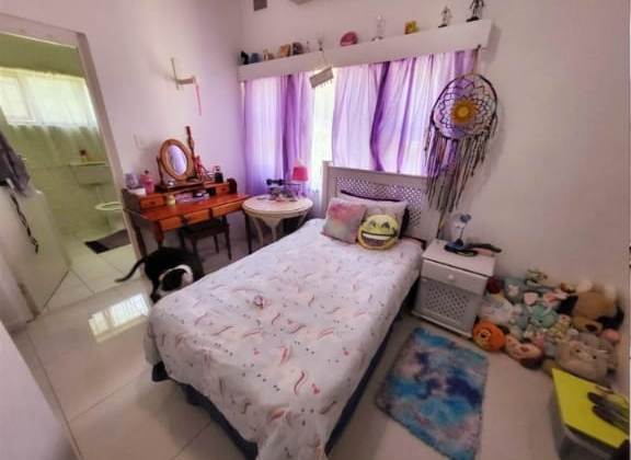 5 Bedroom Property for Sale in Pennington KwaZulu-Natal