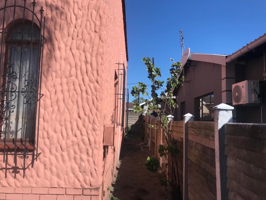 3 Bedroom Property for Sale in Esikhawini KwaZulu-Natal