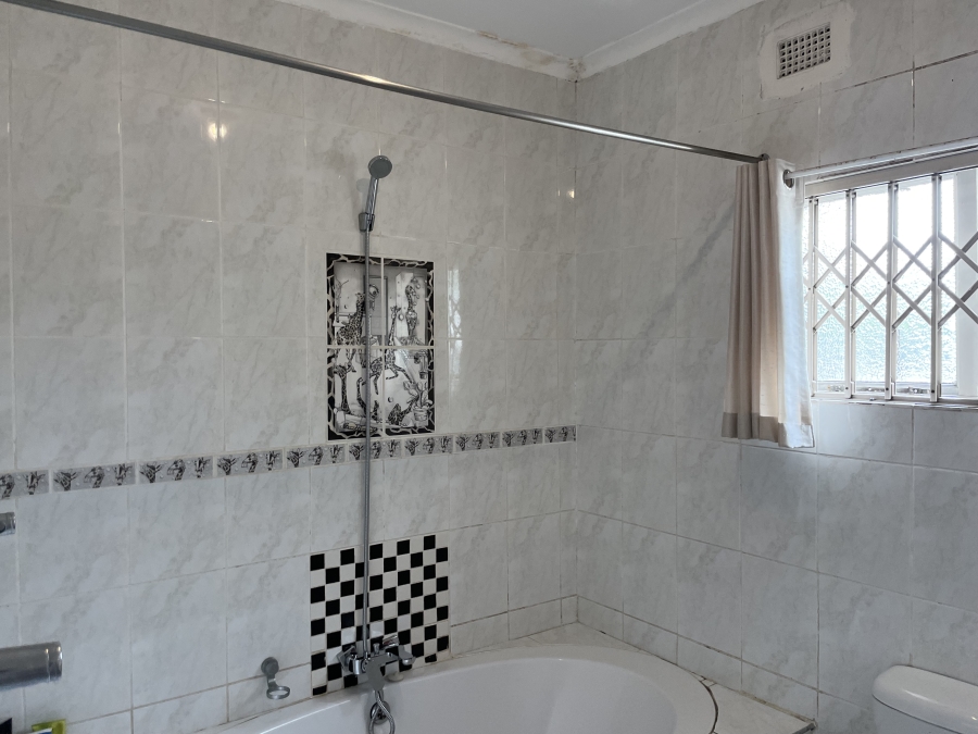 4 Bedroom Property for Sale in Veld En Vlei KwaZulu-Natal