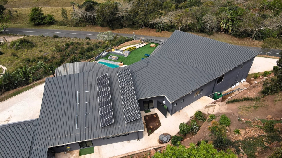 6 Bedroom Property for Sale in Crestholme KwaZulu-Natal