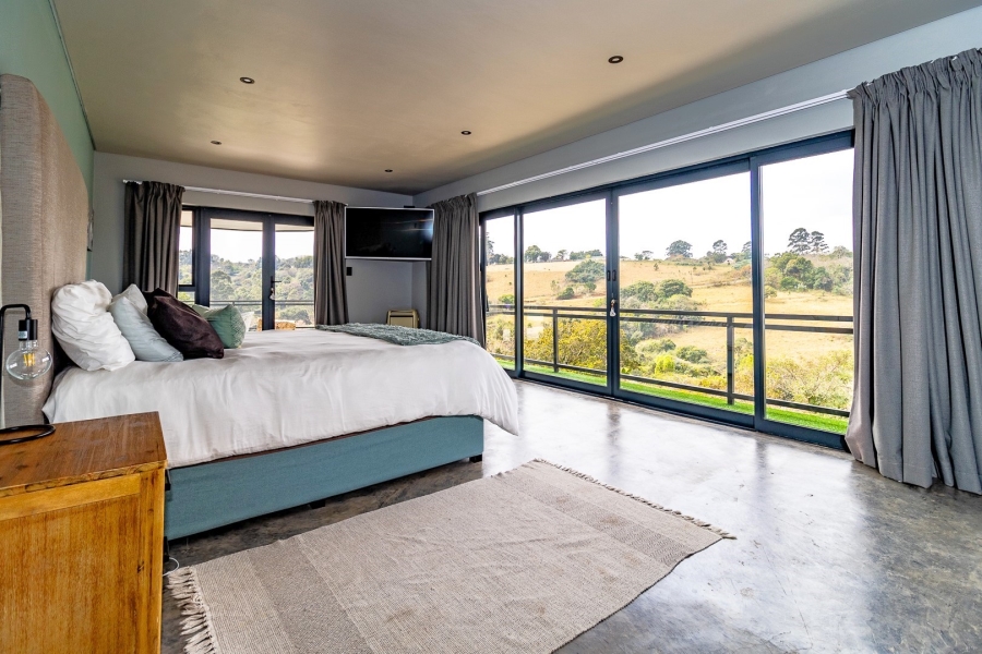 6 Bedroom Property for Sale in Crestholme KwaZulu-Natal