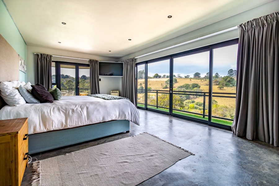 6 Bedroom Property for Sale in Crestholme KwaZulu-Natal