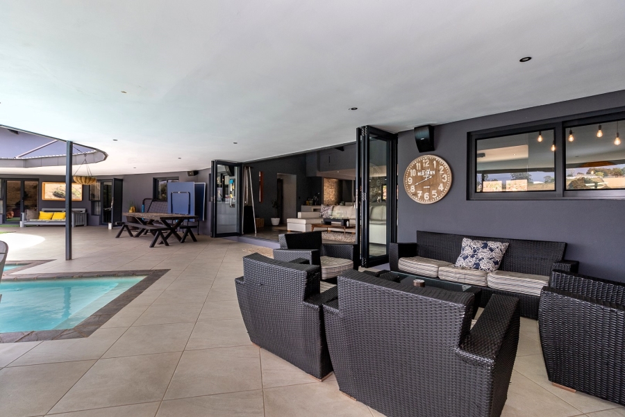 6 Bedroom Property for Sale in Crestholme KwaZulu-Natal