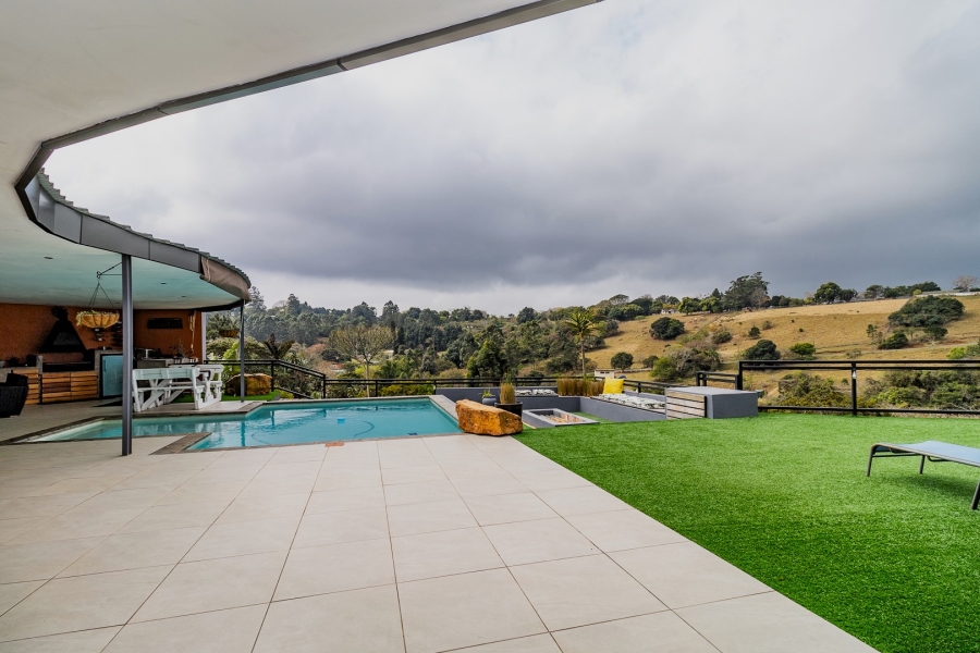 6 Bedroom Property for Sale in Crestholme KwaZulu-Natal