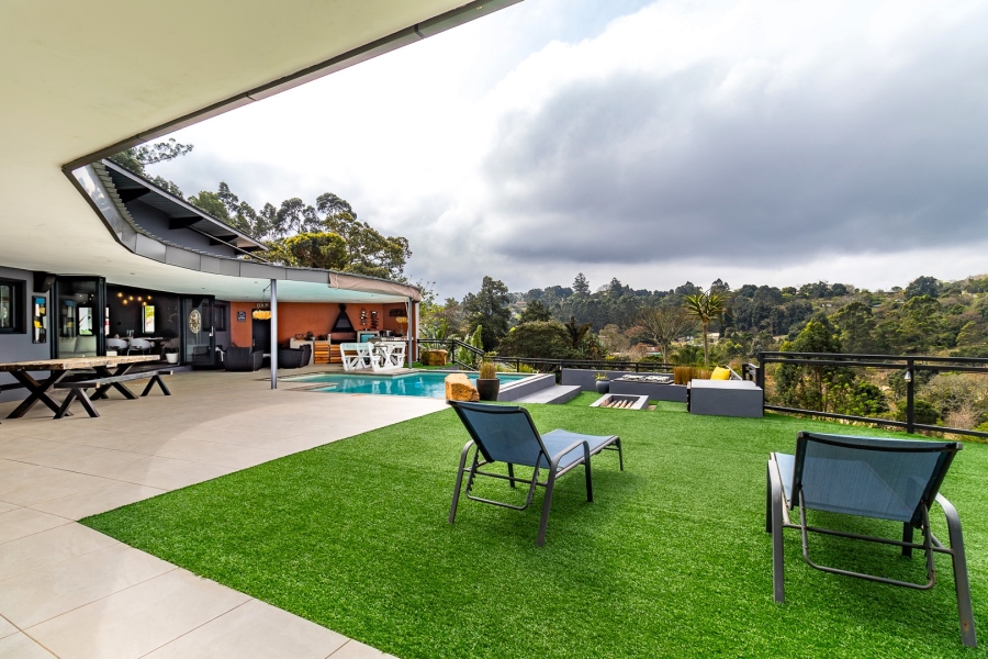 6 Bedroom Property for Sale in Crestholme KwaZulu-Natal