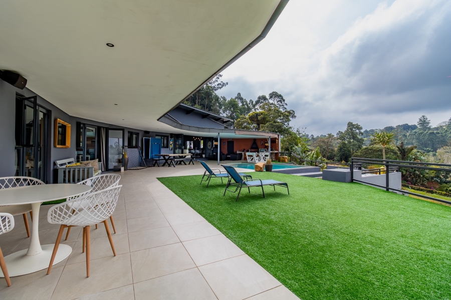 6 Bedroom Property for Sale in Crestholme KwaZulu-Natal