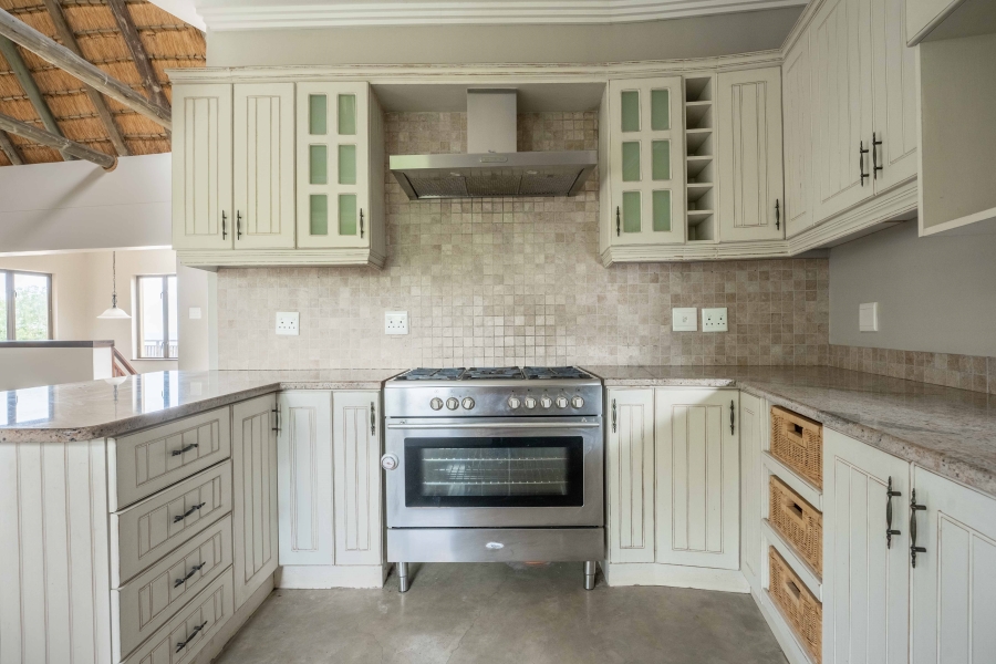 4 Bedroom Property for Sale in Phezulu KwaZulu-Natal