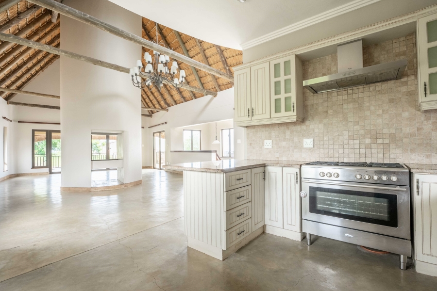 4 Bedroom Property for Sale in Phezulu KwaZulu-Natal