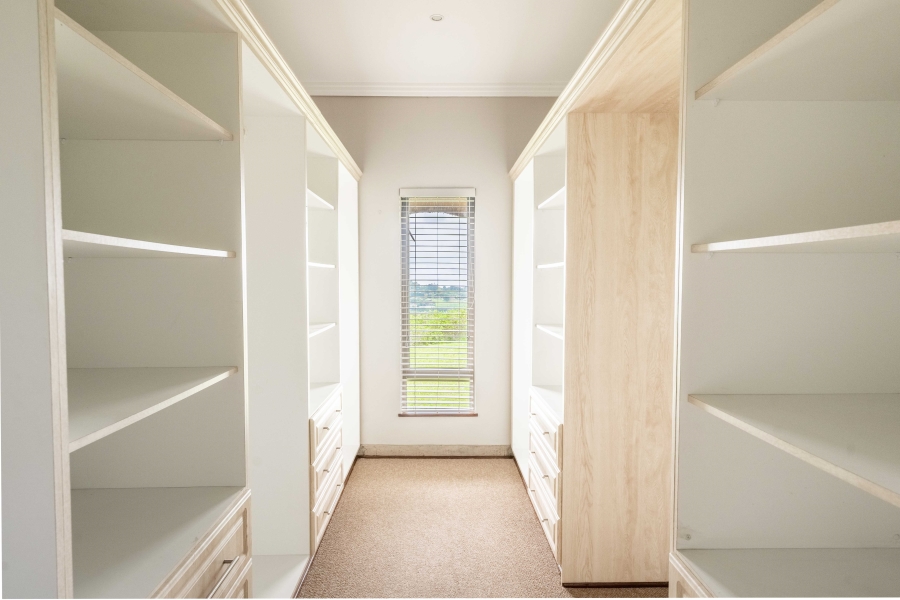 4 Bedroom Property for Sale in Phezulu KwaZulu-Natal