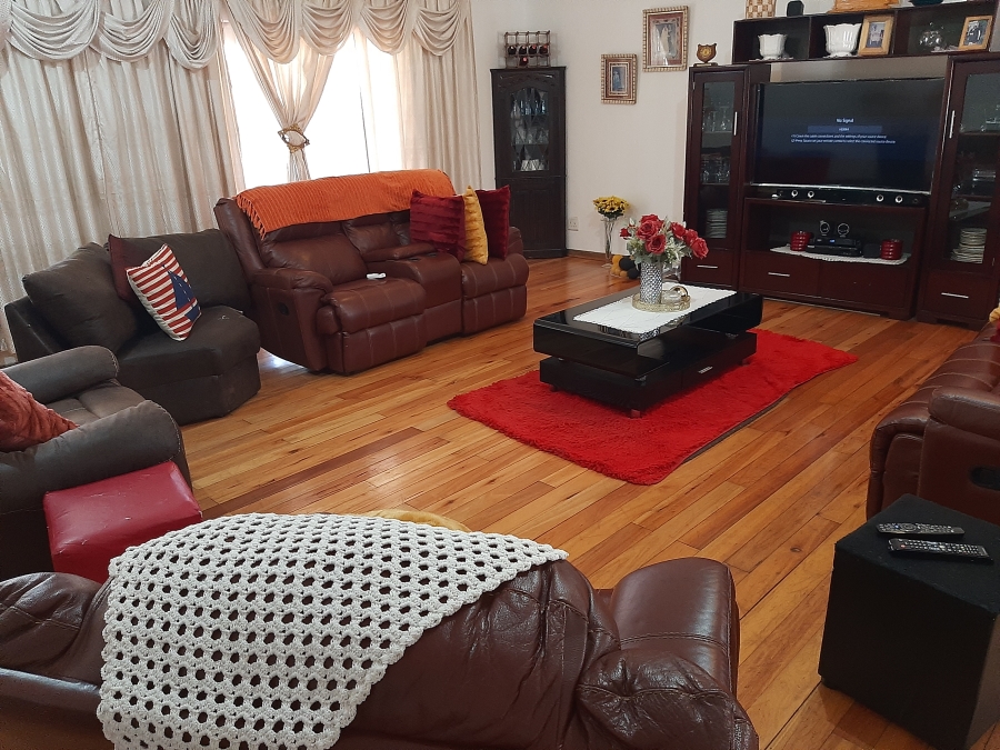 5 Bedroom Property for Sale in Albert Falls KwaZulu-Natal