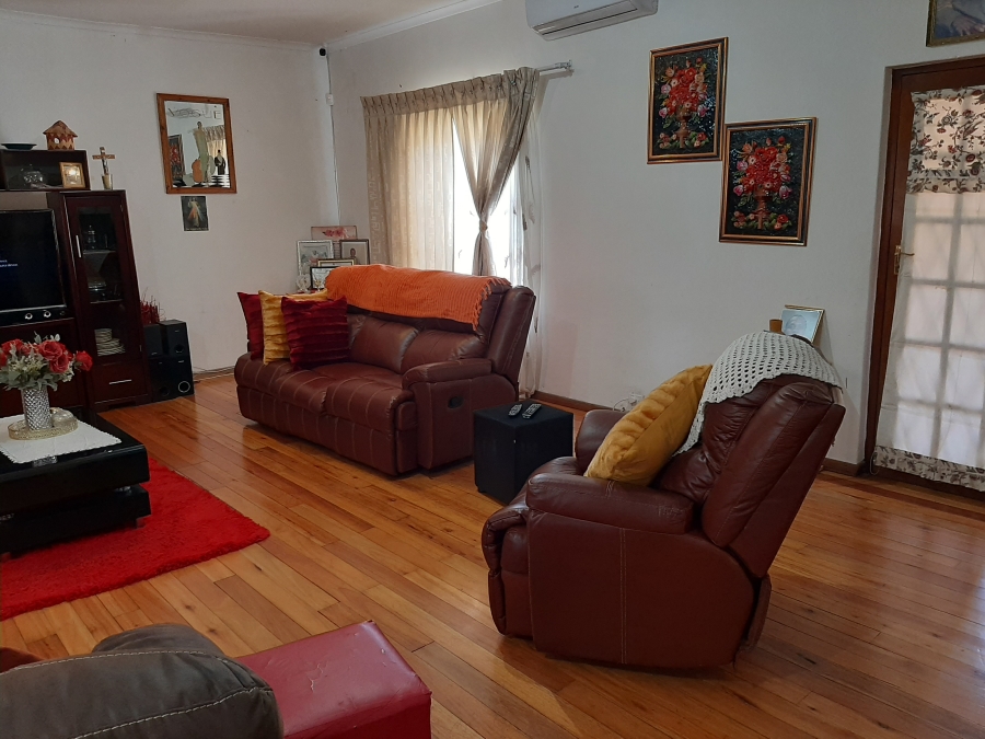 5 Bedroom Property for Sale in Albert Falls KwaZulu-Natal