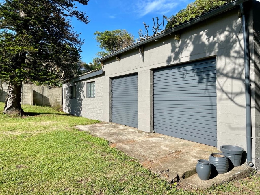 6 Bedroom Property for Sale in Tugela Mouth KwaZulu-Natal