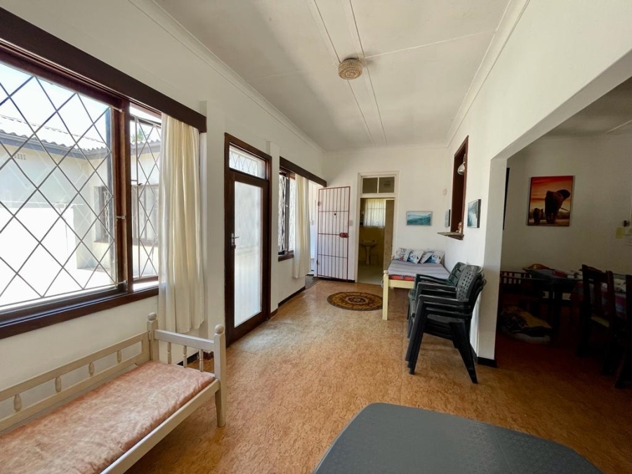 6 Bedroom Property for Sale in Tugela Mouth KwaZulu-Natal