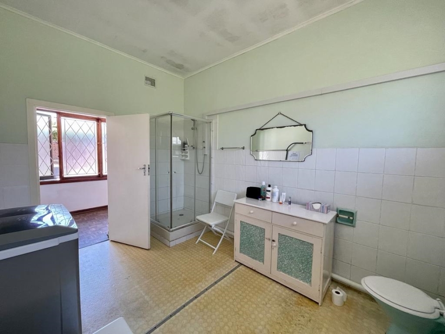 6 Bedroom Property for Sale in Tugela Mouth KwaZulu-Natal