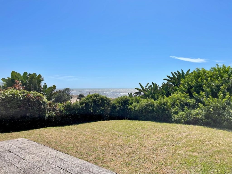6 Bedroom Property for Sale in Tugela Mouth KwaZulu-Natal