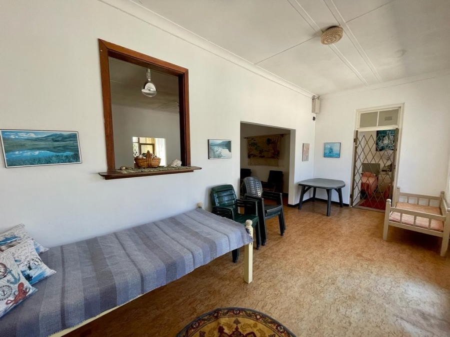 6 Bedroom Property for Sale in Tugela Mouth KwaZulu-Natal