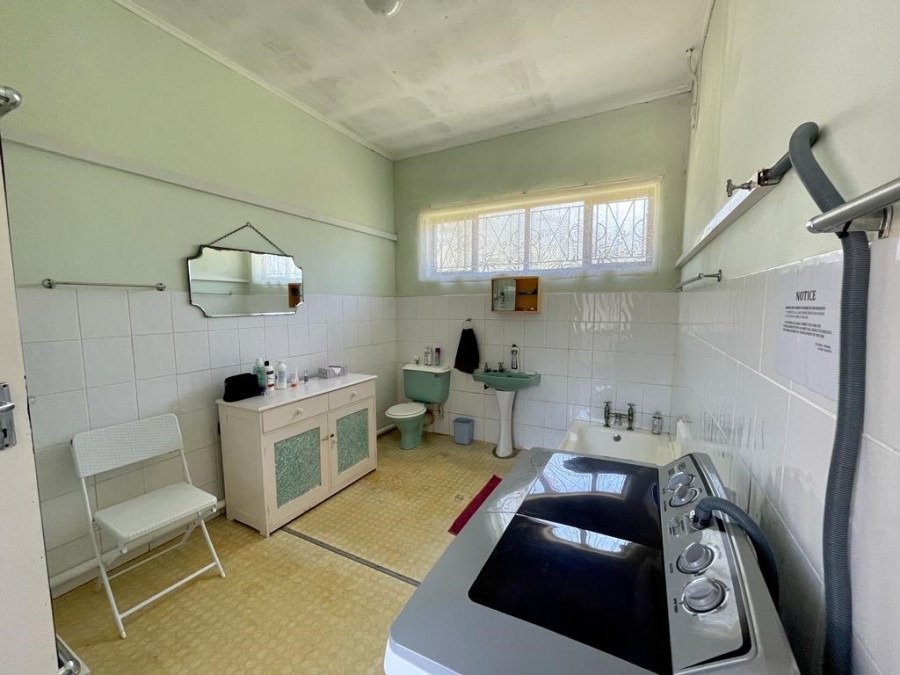 6 Bedroom Property for Sale in Tugela Mouth KwaZulu-Natal