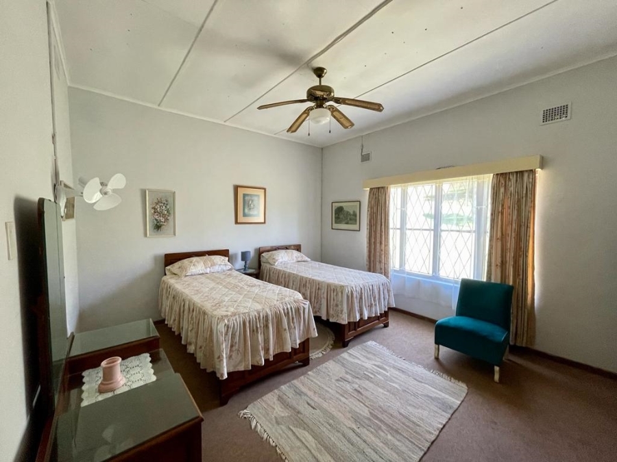 6 Bedroom Property for Sale in Tugela Mouth KwaZulu-Natal