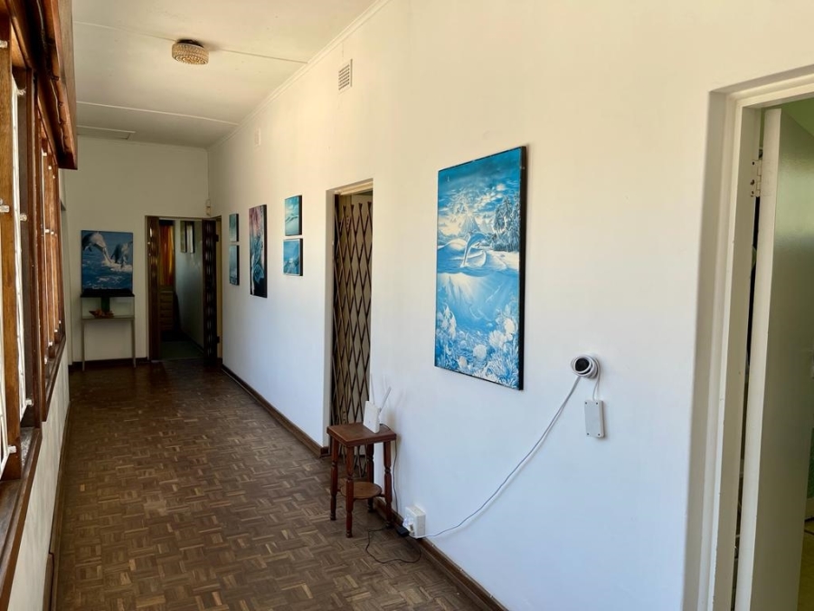 6 Bedroom Property for Sale in Tugela Mouth KwaZulu-Natal