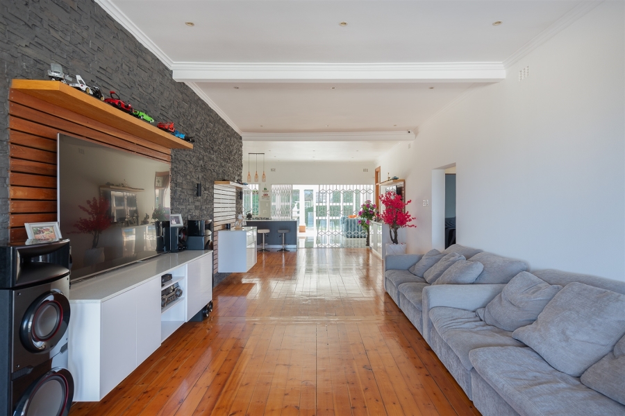 4 Bedroom Property for Sale in Durban North KwaZulu-Natal