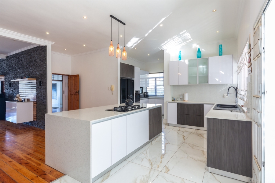 4 Bedroom Property for Sale in Durban North KwaZulu-Natal