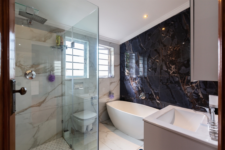 4 Bedroom Property for Sale in Durban North KwaZulu-Natal