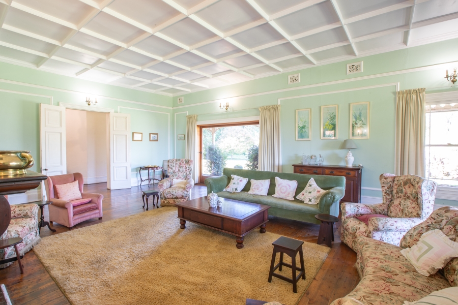 8 Bedroom Property for Sale in Albert Falls KwaZulu-Natal