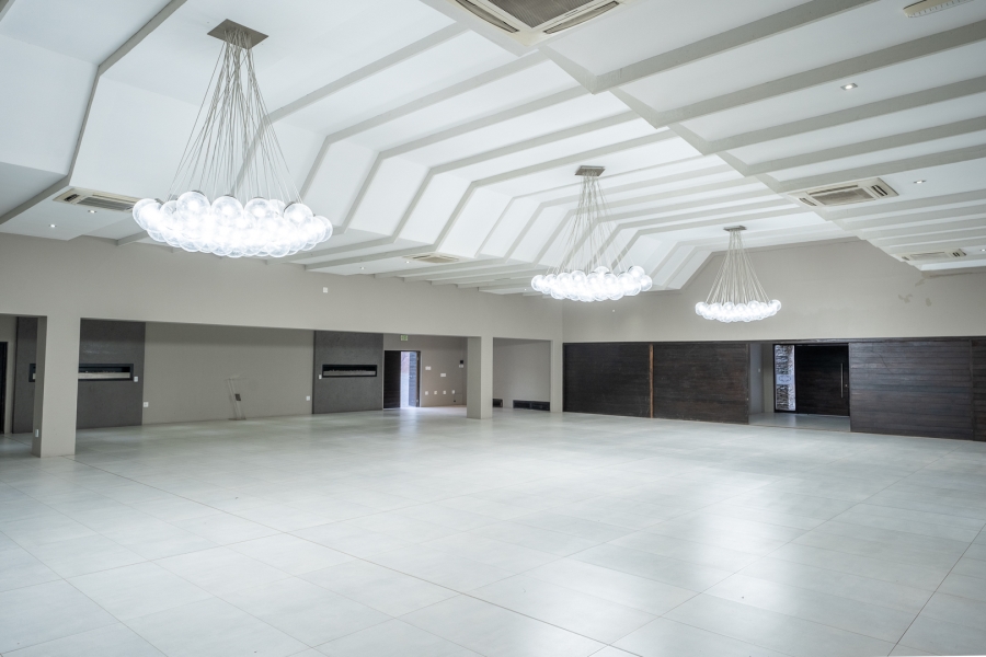 15 Bedroom Property for Sale in Waterfall KwaZulu-Natal