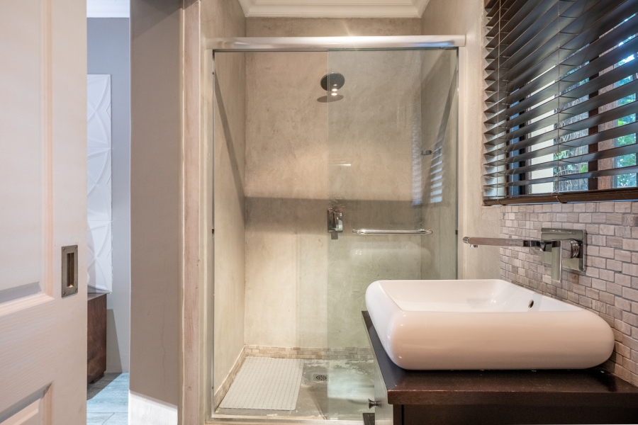 15 Bedroom Property for Sale in Waterfall KwaZulu-Natal