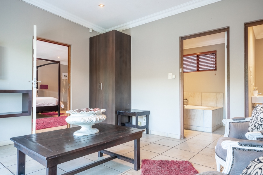 15 Bedroom Property for Sale in Waterfall KwaZulu-Natal