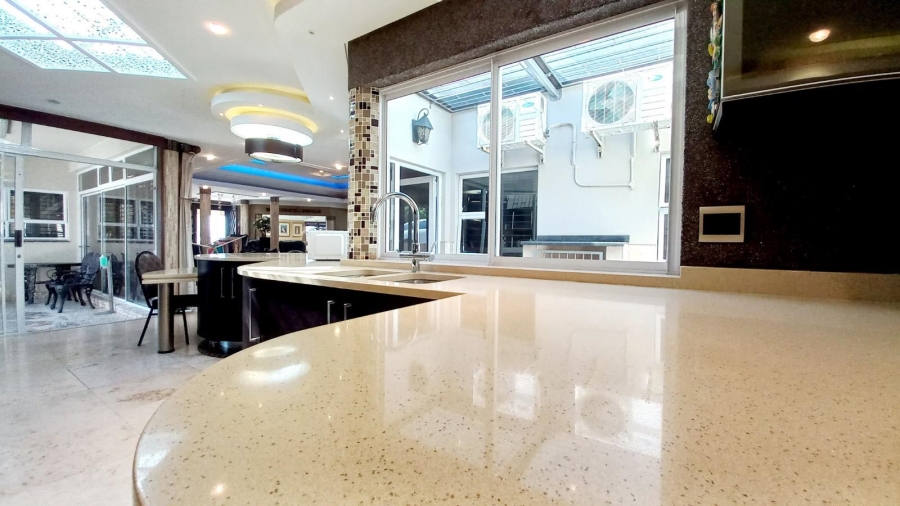 4 Bedroom Property for Sale in Umhlanga Ridge KwaZulu-Natal