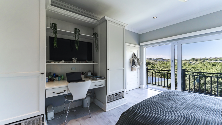 5 Bedroom Property for Sale in Simbithi Eco Estate KwaZulu-Natal