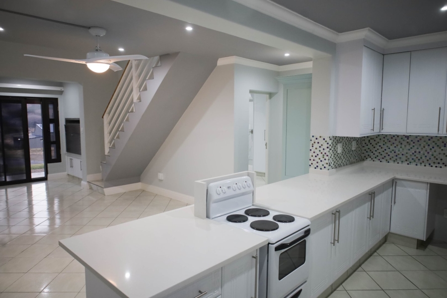 4 Bedroom Property for Sale in Vulintaba Country Estate KwaZulu-Natal