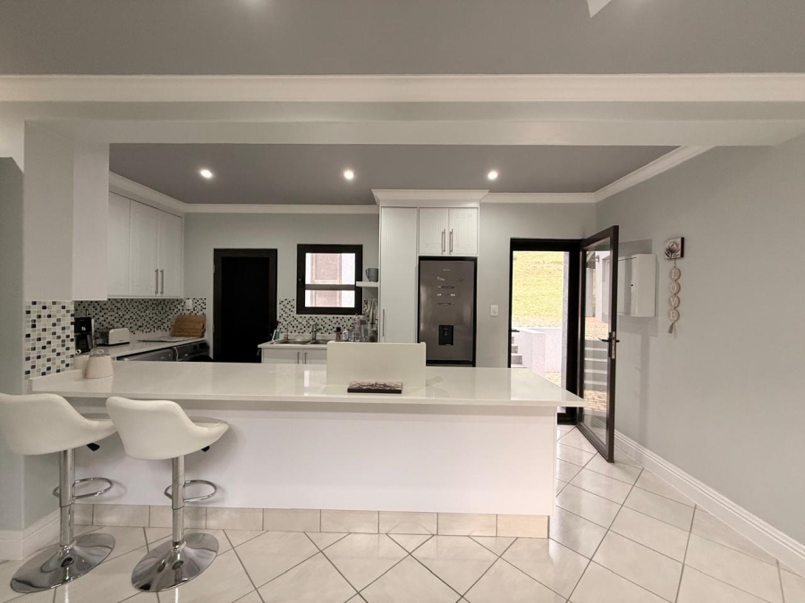 4 Bedroom Property for Sale in Vulintaba Country Estate KwaZulu-Natal