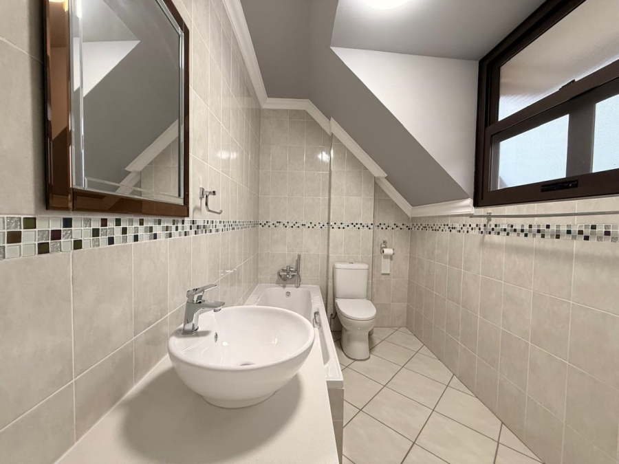 4 Bedroom Property for Sale in Vulintaba Country Estate KwaZulu-Natal