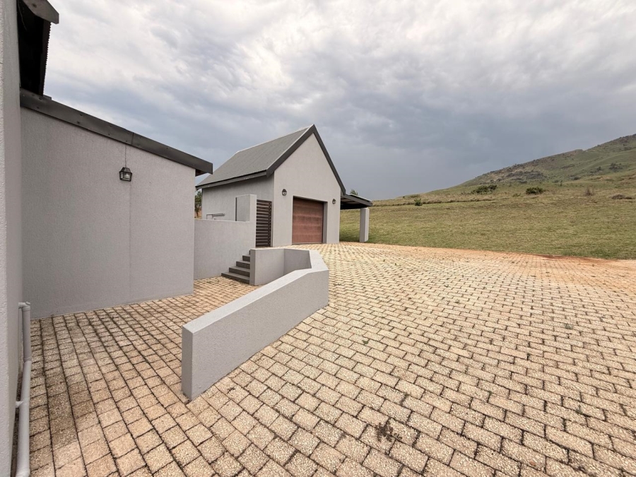 4 Bedroom Property for Sale in Vulintaba Country Estate KwaZulu-Natal