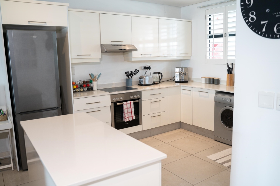 2 Bedroom Property for Sale in Umhlanga KwaZulu-Natal