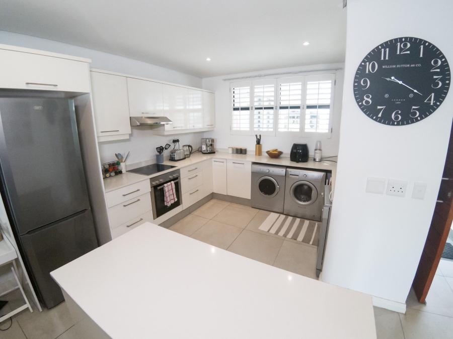 2 Bedroom Property for Sale in Umhlanga KwaZulu-Natal