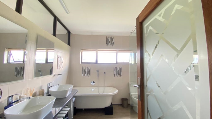 3 Bedroom Property for Sale in Vulintaba Country Estate KwaZulu-Natal