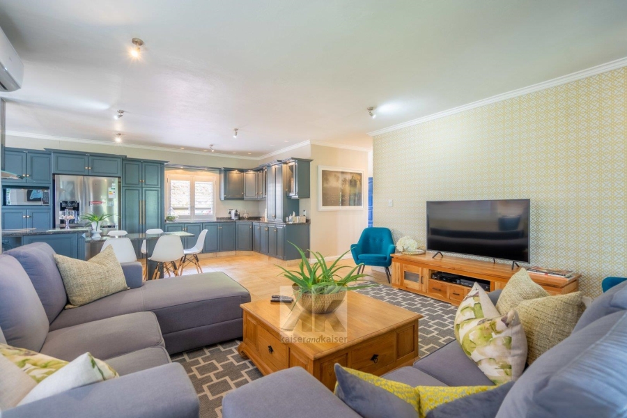 3 Bedroom Property for Sale in Kloof KwaZulu-Natal