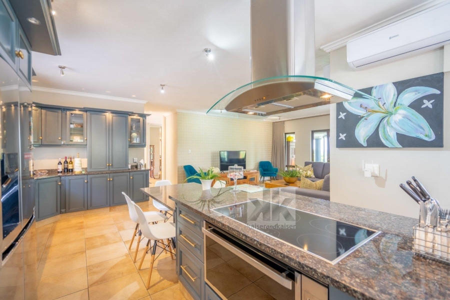 3 Bedroom Property for Sale in Kloof KwaZulu-Natal