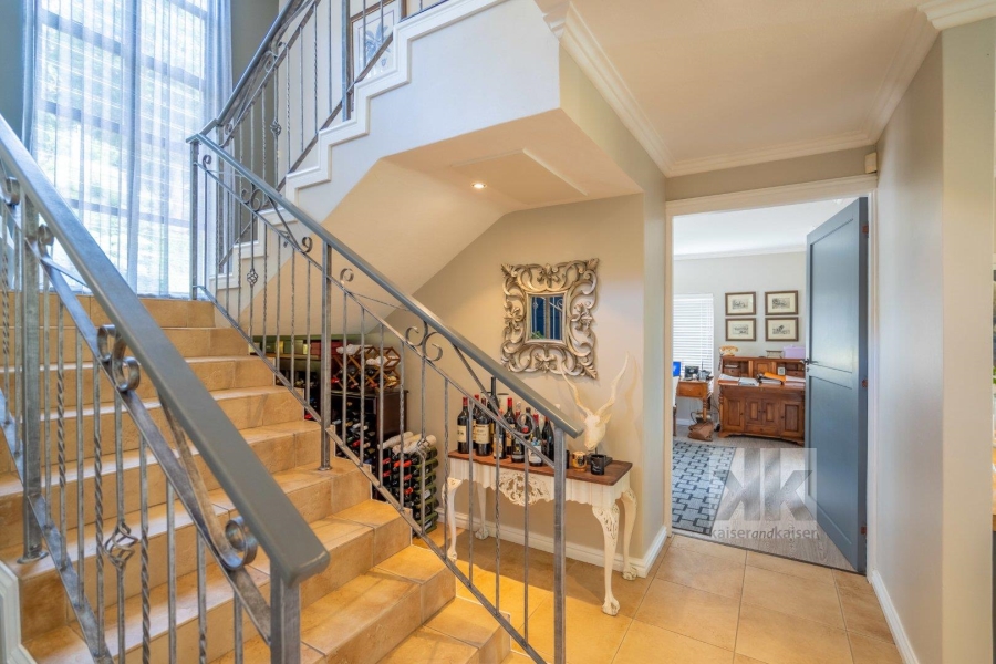 3 Bedroom Property for Sale in Kloof KwaZulu-Natal