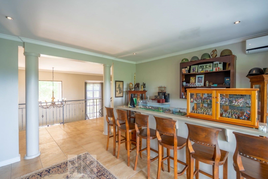 3 Bedroom Property for Sale in Kloof KwaZulu-Natal