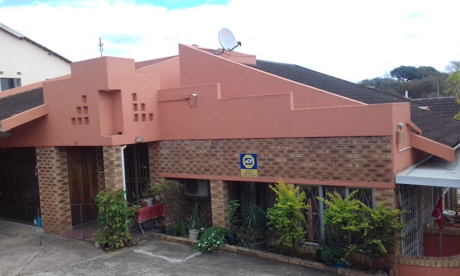 5 Bedroom Property for Sale in Brindhaven KwaZulu-Natal