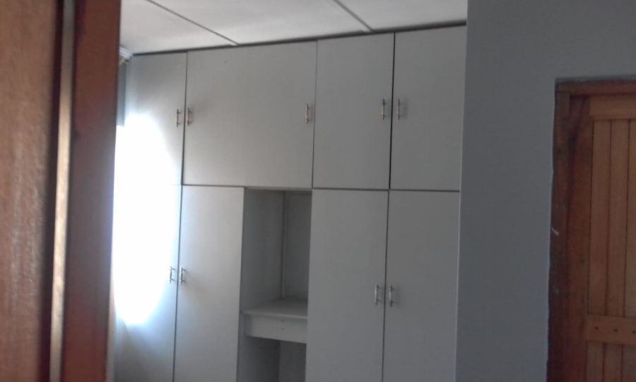 5 Bedroom Property for Sale in Brindhaven KwaZulu-Natal